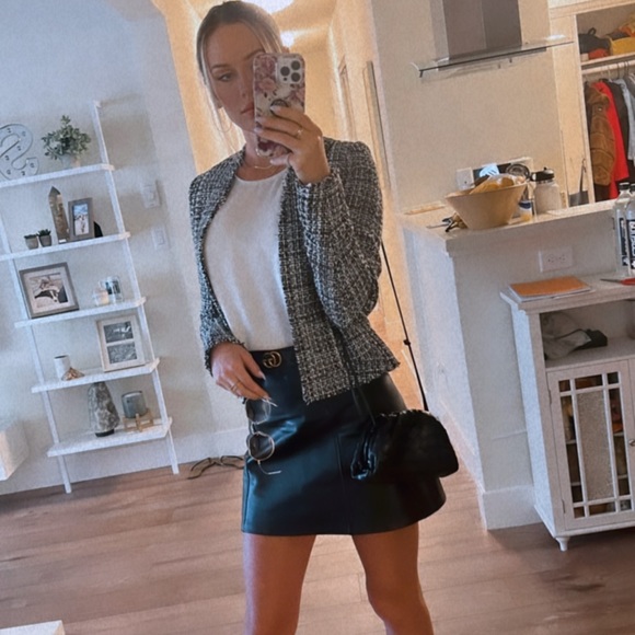 Meet your Posher, Shannon, CEO at La Noire - Picture 7 of 12